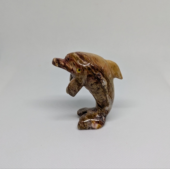 Mexican Soap Stone‎ Genuine Crystal Dolphin Hand Carved Carving Statue - Picture 1 of 6